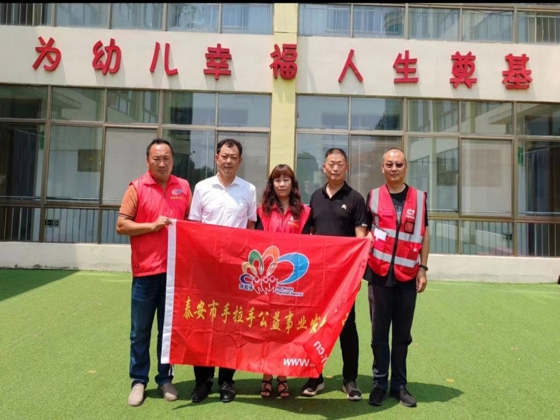 2024.06.15“亮丽学堂”第80期为祝阳镇中心幼儿园、化马湾中心幼儿园捐赠绘本的活动总结 